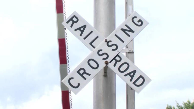 South Main railroad crossing to close until June 22nd