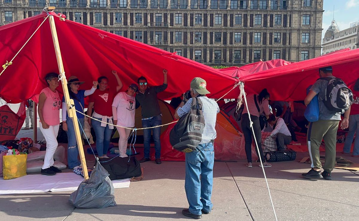 CNTE Levanta Plantón En El Zócalo Tras Recibir Respuesta Del Gobierno ...