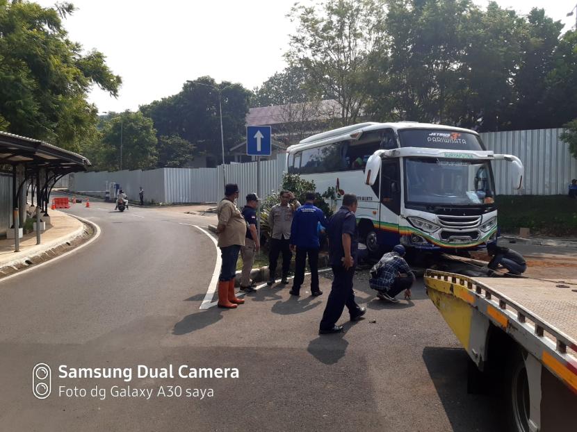 Kronologi Bus Yang Angkut Mahasiswa ITB Alami Kecelakaan Beruntun Di ...