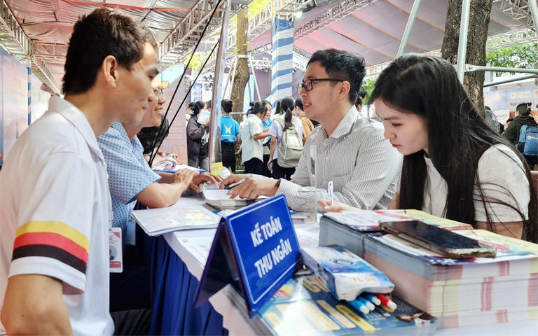 'Việc nhẹ lương cao' chỉ có trong bẫy lừa