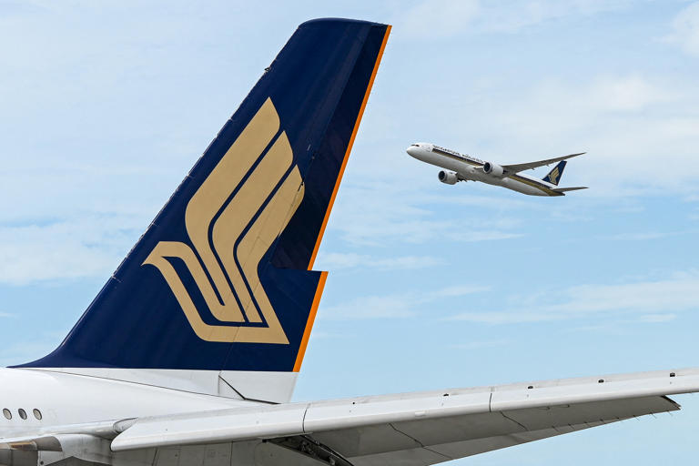 Singapore Airlines offers $25,000 for passengers injured in turbulence