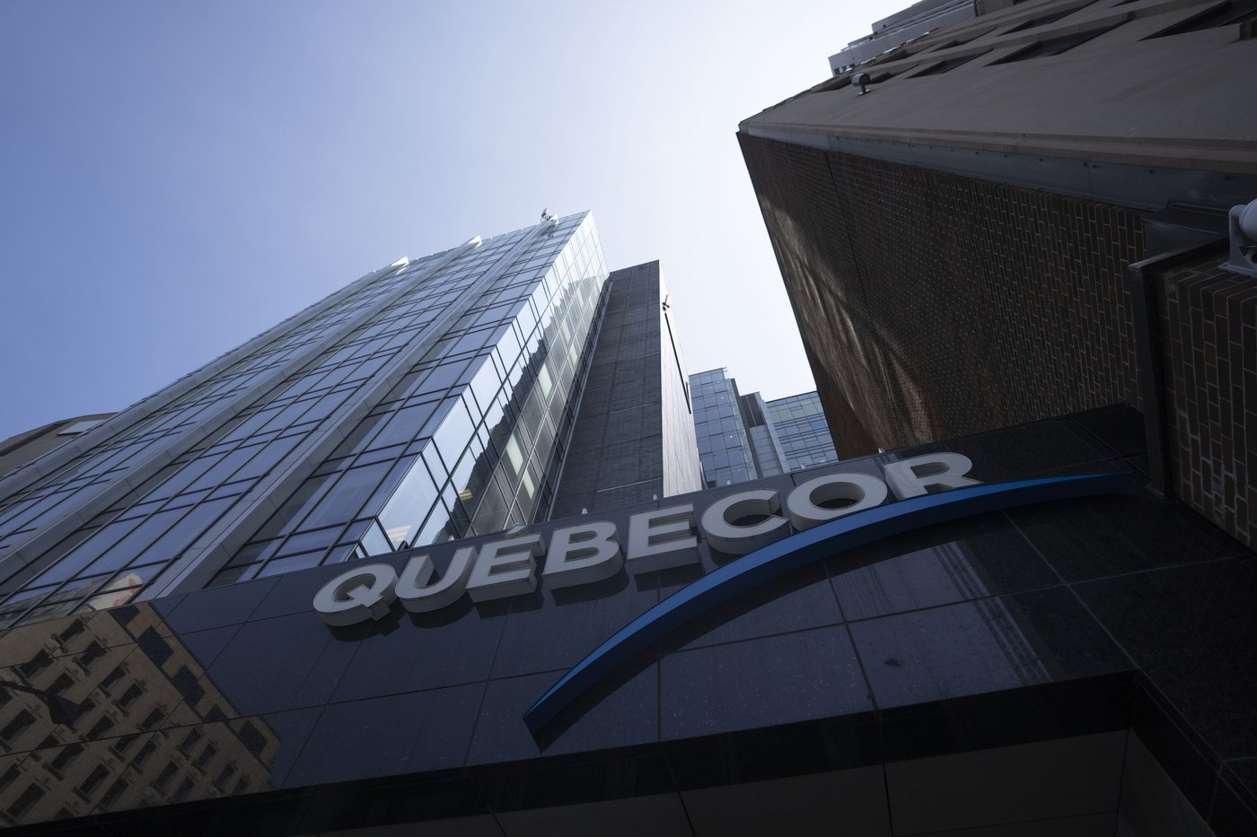 Quebecor Complains To Competition Bureau About Loblaw-Glentel Agreement