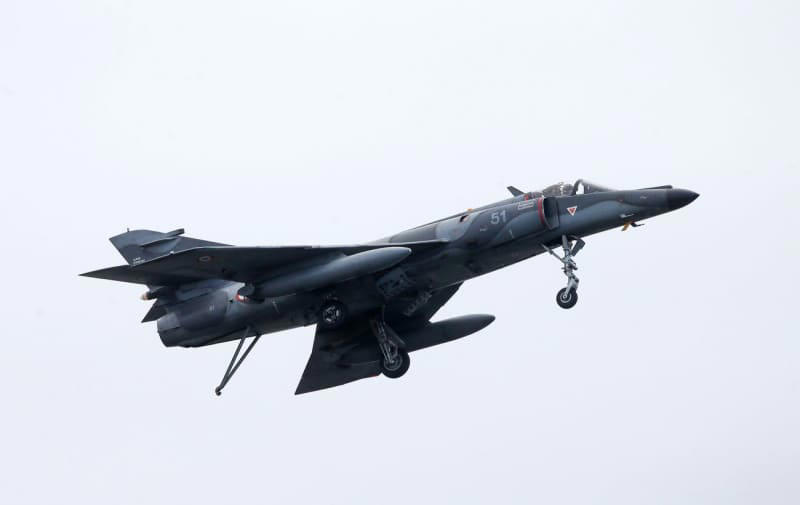 argentina and france discuss transfer of super etendard aircraft to ukraine
