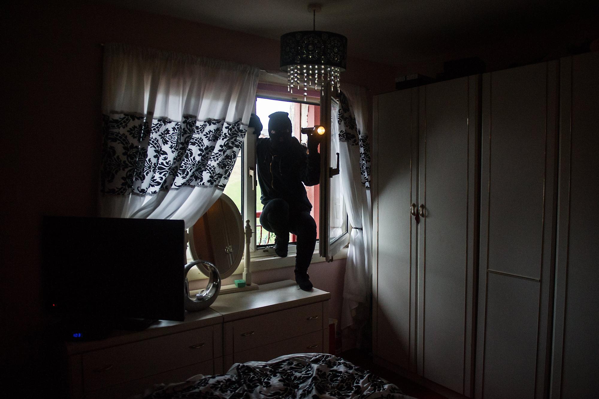 rural-west-lothian-break-in-sees-jewellery-worth-a-four-figure-sum-and