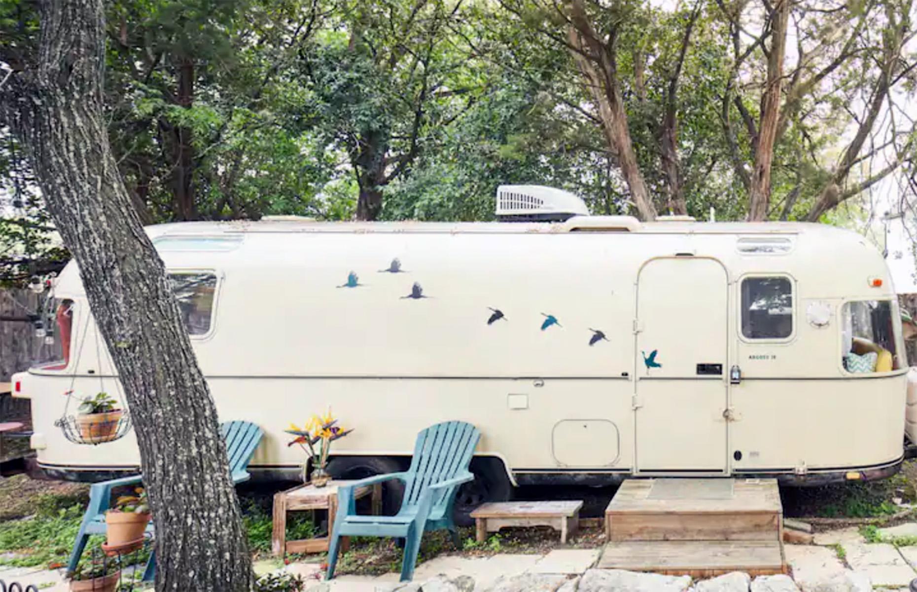 <p>This retro <a href="https://www.airbnb.com/rooms/19473894?source_impression_id=p3_1718031728_P3Nd3IvbPdOIptaA">Airstream Argosy</a> in the heart of Old Austin is the perfect way to enjoy the hippest city in Texas. Decorated in a throwback style, it’s set in a large, shaded backyard decorated with fairy lights and its own dance stage. Best of all, Austin’s best coffee and tacos are just a short walk away.</p>