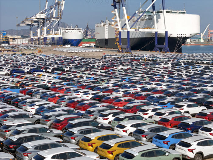 el gobierno chino subsidió con más de 215 mil millones de euros a fabricantes de autos