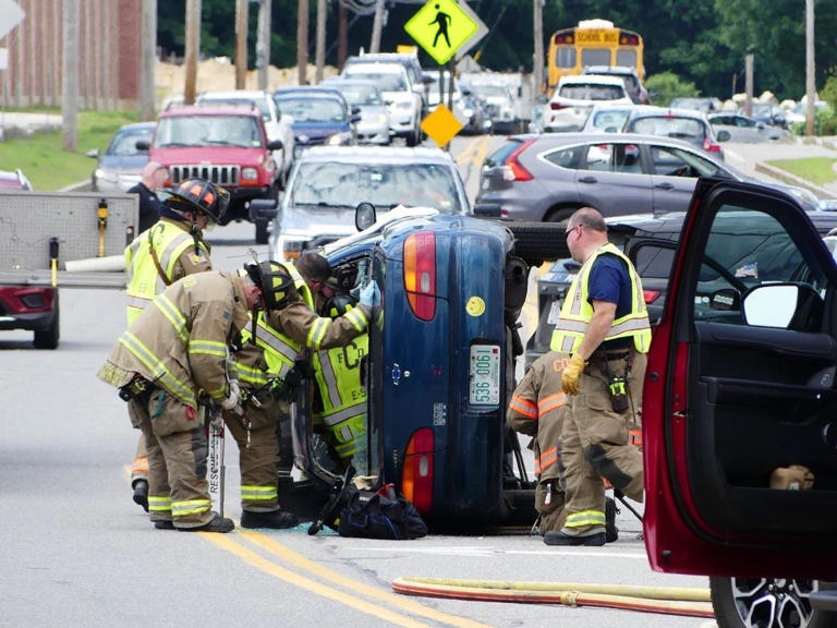 Rollover Crash Closes Concord’s North State Street: Watch