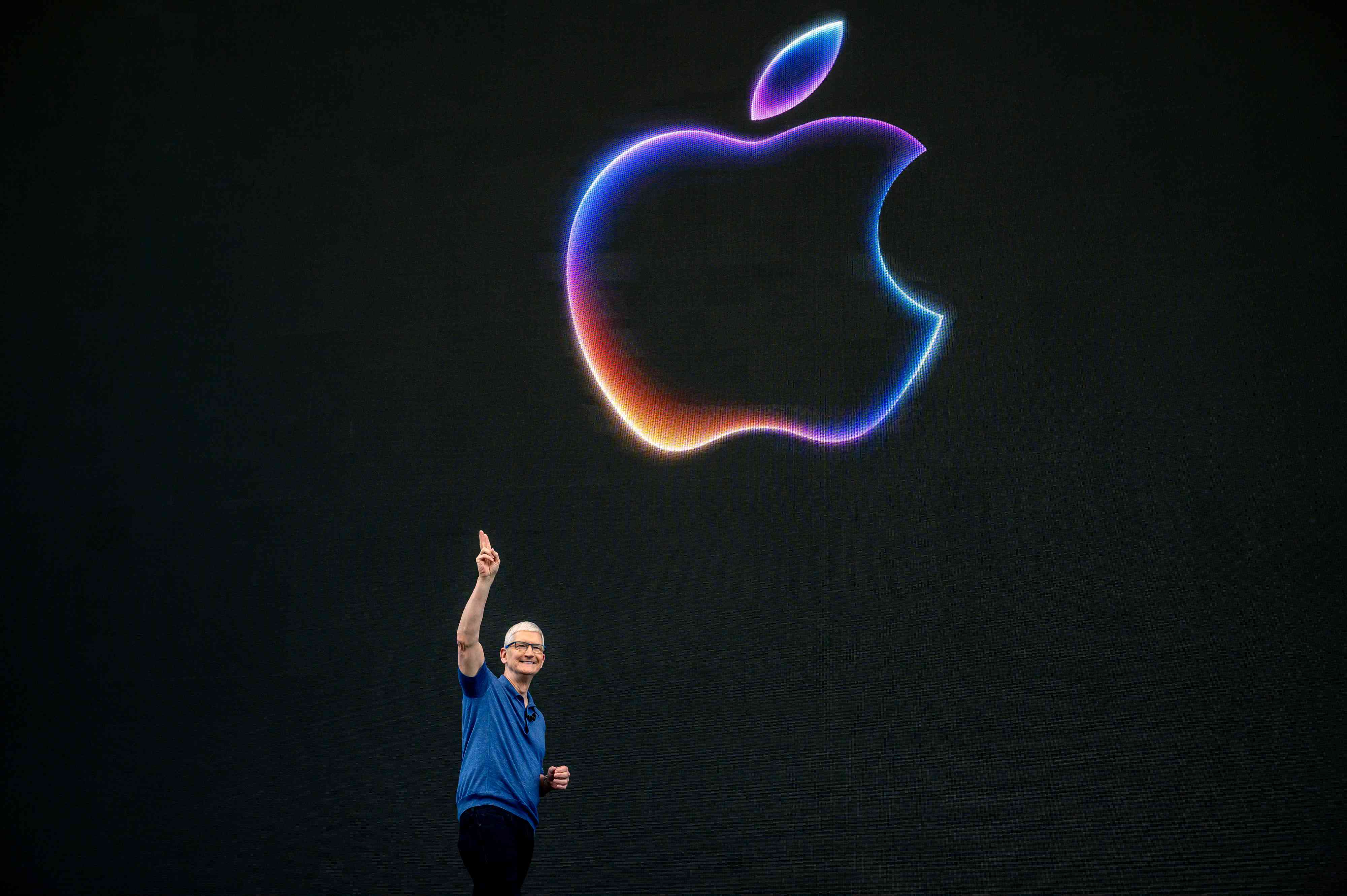 Apple And Microsoft Jostle For Title Of World's Most Valuable Company