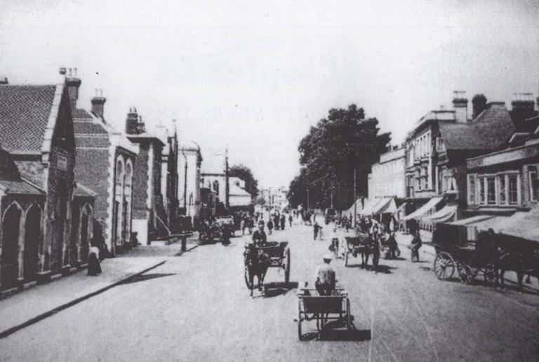 14 amazing and unique old photos of West Street in Fareham you will enjoy