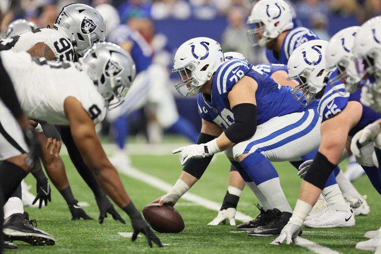 ESPN picks extending Ryan Kelly as Colts' final offseason move