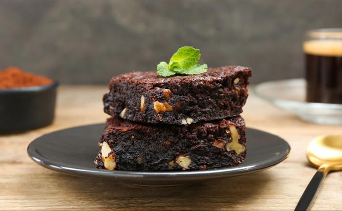 receta de brownie de chocolate con nueces perfecta para satisfacer tus antojos en solo una hora