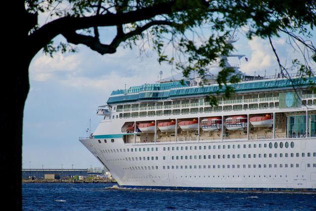 I Just Learned What Happens When Somebody Dies On A Cruise Ship And I’ve Got Chills