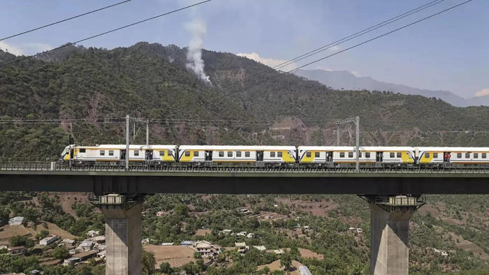 first full train trial run on world’s highest rail bridge successful