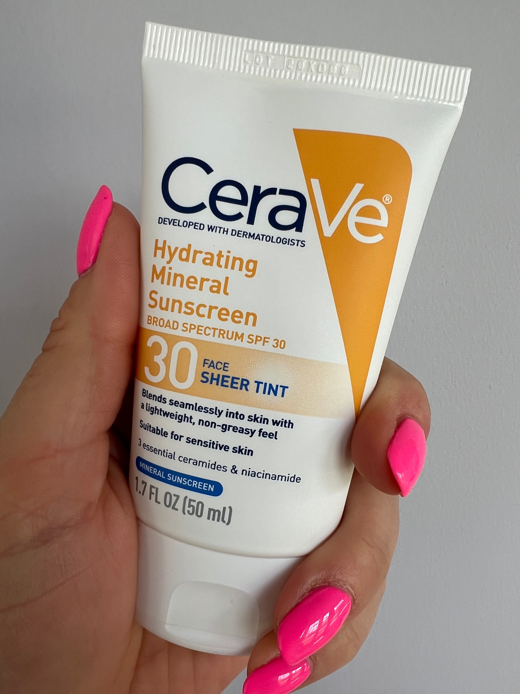 17 Best Mineral Sunscreens That Won T Leave A White Cast Approved By