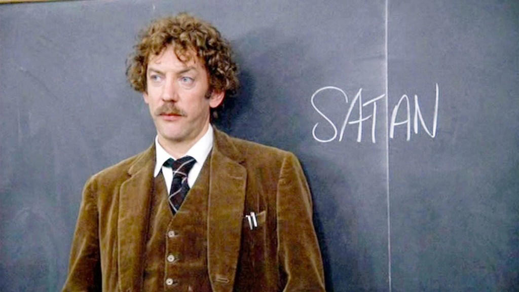 donald sutherland's 10 most iconic roles, from 'hunger games' to 'jfk'