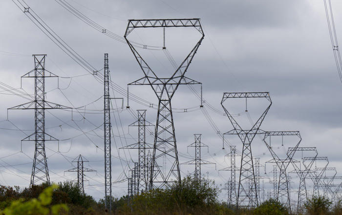 ontario may need to import electricity during extreme weather: report