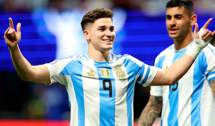 lionel messi establece un nuevo récord histórico en el debut de argentina en la copa américa