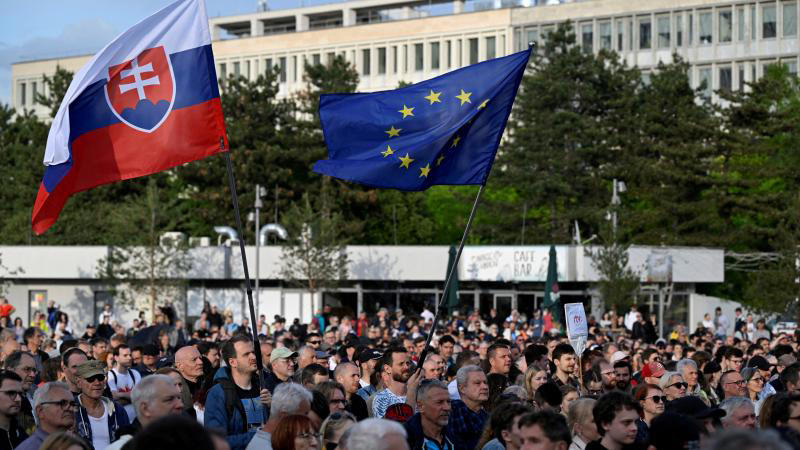 slovaquie : le parlement approuve la dissolution de la chaîne publique rtvs