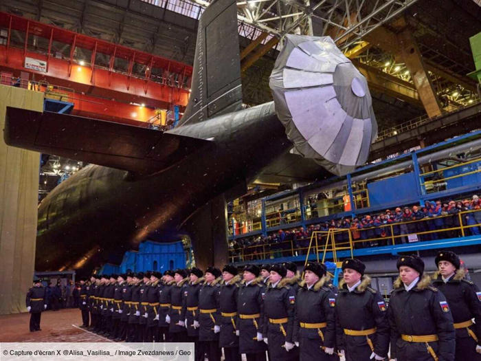 russie : moscou a testé son sous-marin le plus avancé, l'arkhangelsk, équipé de missiles hypersoniques zircon