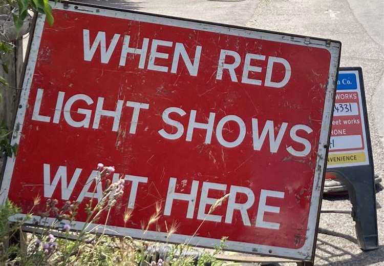 Temporary traffic lights cause congestion on the A4 London Road outside Lidl in central Newbury