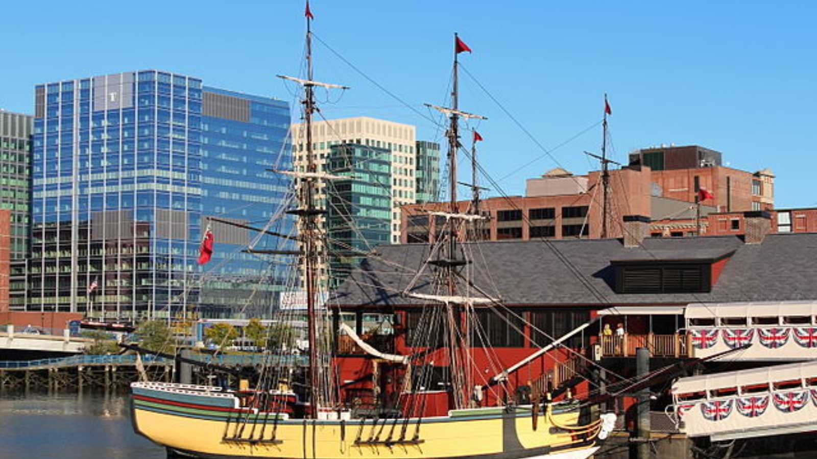<p><span>While the Boston Tea Party Ships & Museum aims to offer a <a href="https://frenzhub.com/here-are-20-things-that-will-guide-your-visit-to-america/" rel="noopener">historical experience</a>, it often feels more commercialized than educational. Expect more gift shops than enlightenment.</span></p>