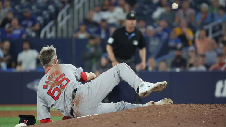 red sox reliever says incredible play vs. blue jays felt like a 'car wreck'
