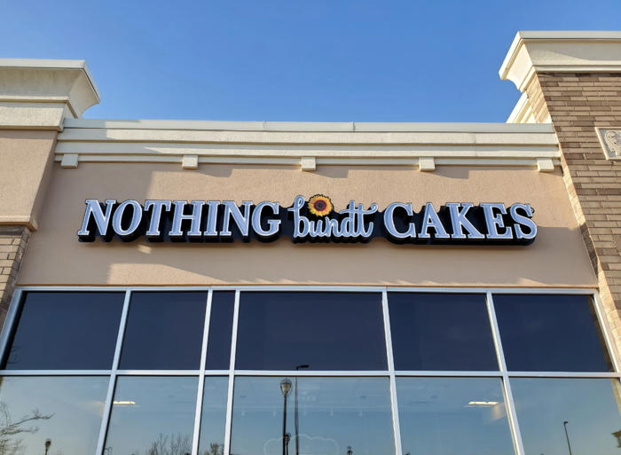 a popular bakery chain is opening 120 new locations this year