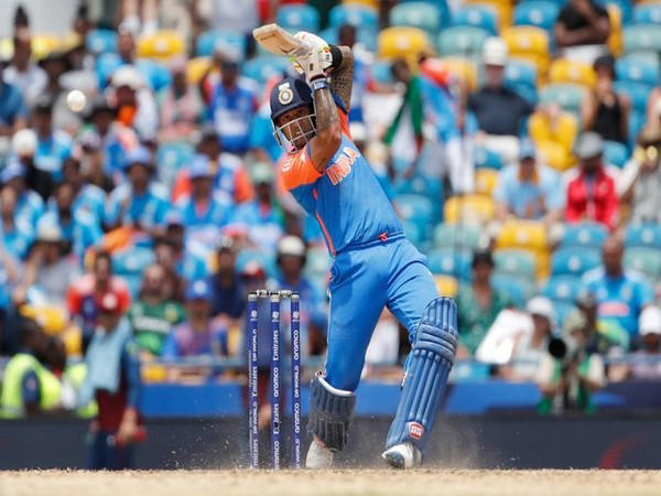 manjrekar believes suryakumar's form will give india advantage in t20 wc 2024