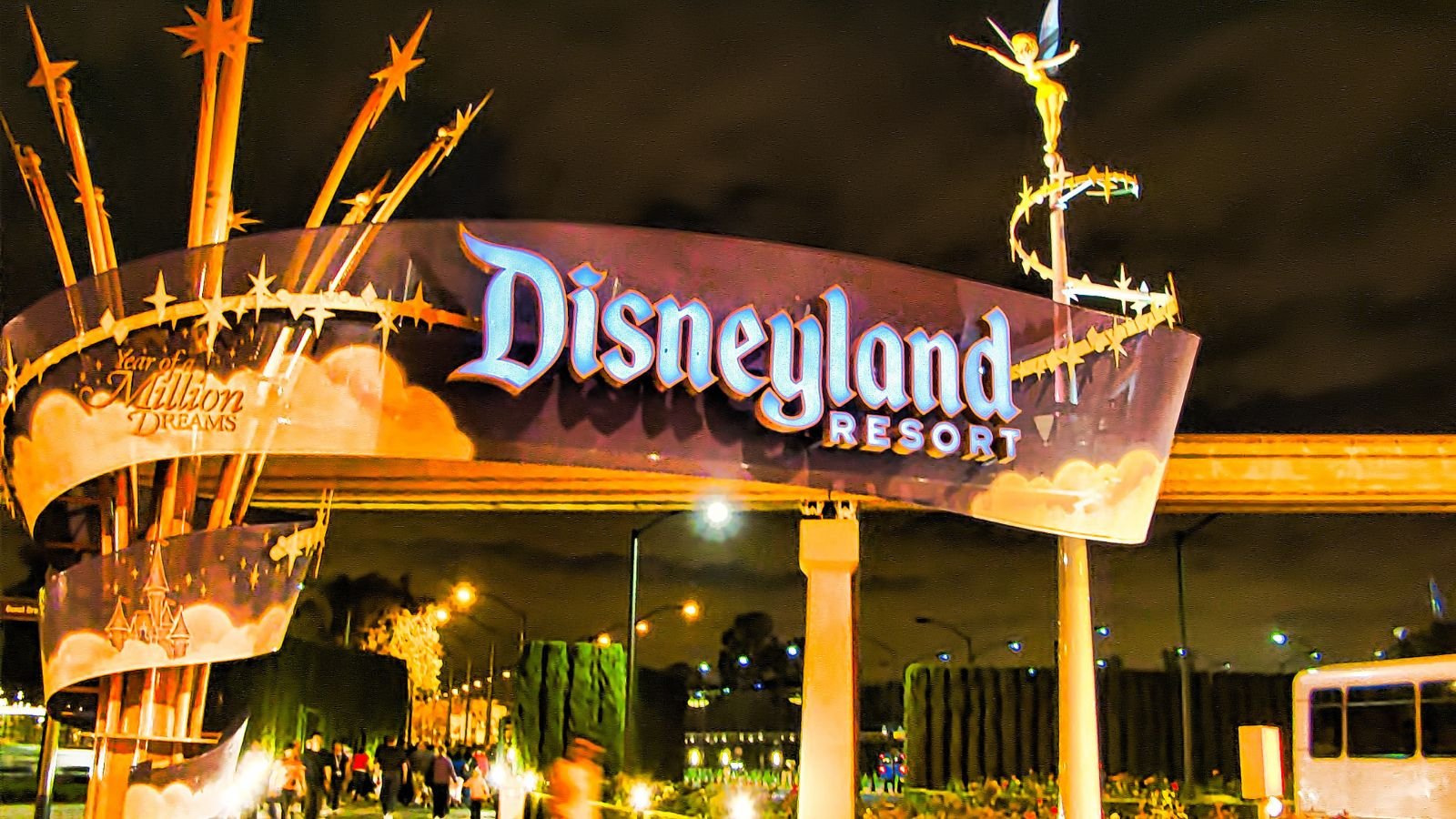 <p>Three resorts on Disneyland premises offer exquisite stays for families and friends. The park also offers multi-day offers to attract more visitors interested in the accommodation. Even the most basic rooms in any Disney property can cost hundreds of dollars. Around 47% of debtors have listed lodging as the reason for their debt.</p>