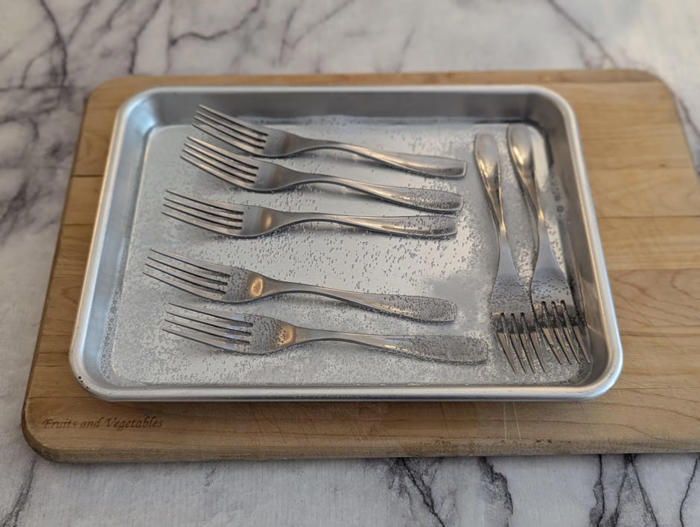 how to, how to get your silverware sparkling clean