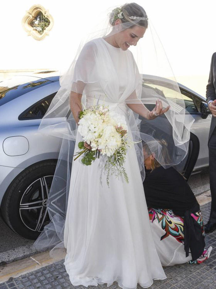 la boda de sibi montes: de su vestido de novia a todos los looks de los invitados