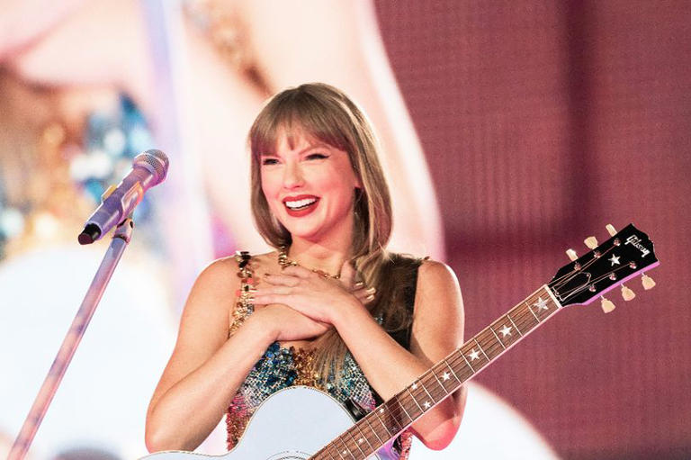 Taylor Swift fans can watch the Wembley show on a livestream