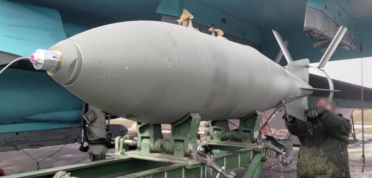 russische armee setzt neue tonnenschwere lenkbombe ein