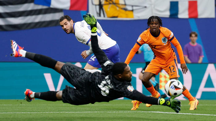 países bajos - francia, en directo | ni la selección francesa ni holanda logran abrir el marcador en un partido abierto