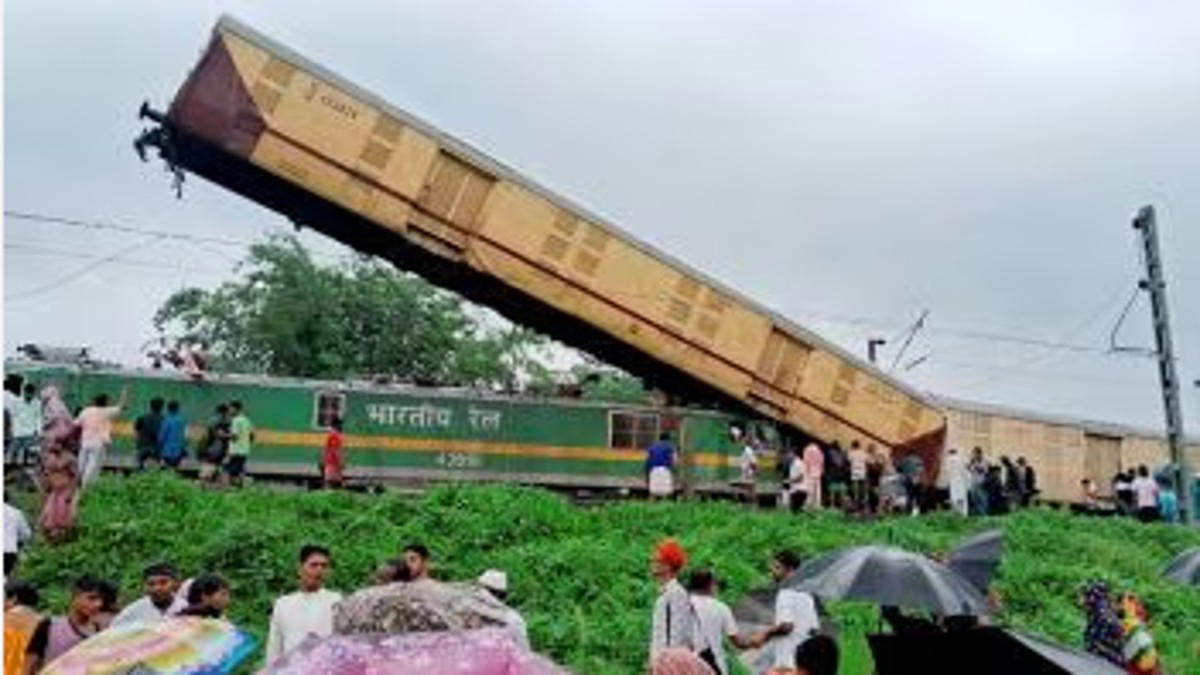 kanchanjunga express-goods train collision: east central railway suspends use of t/a 912