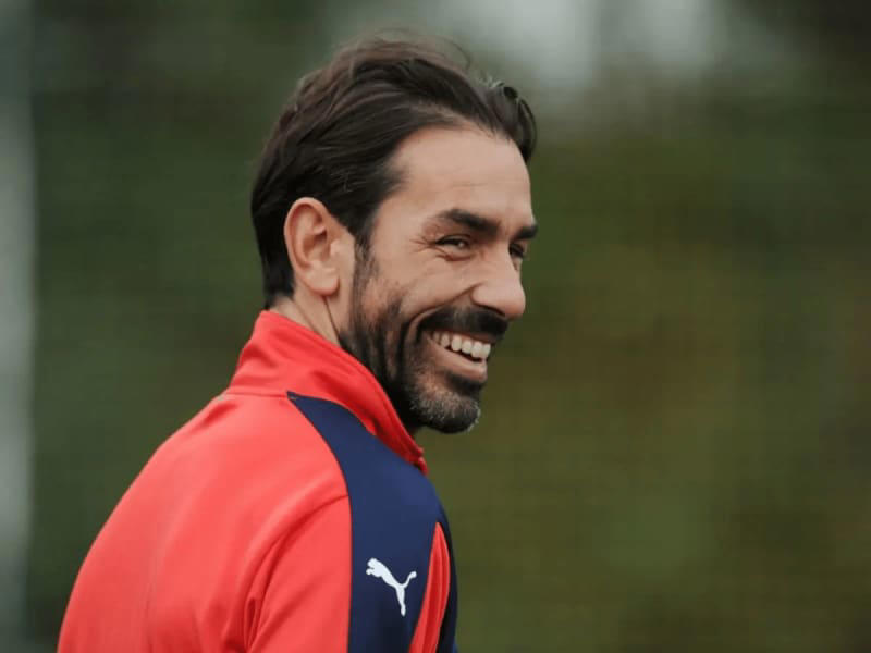 mbappe vs thierry henry: robert pires picks better player