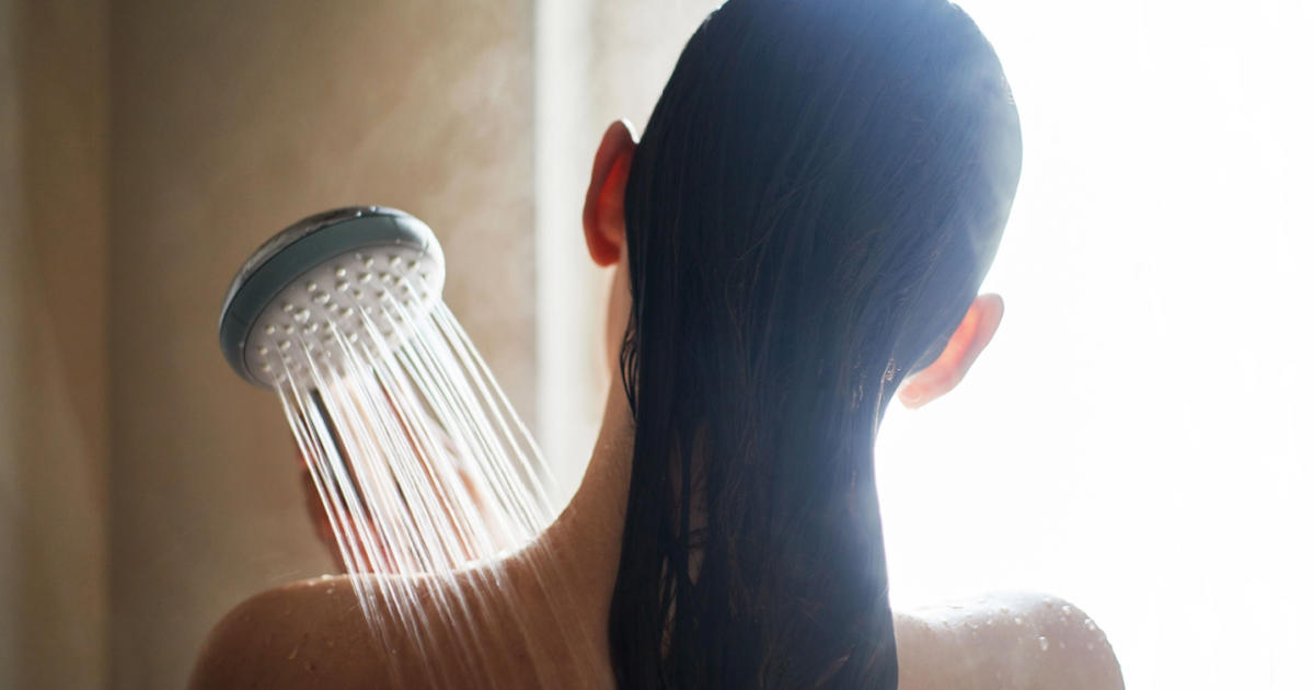 videnskaben forklarer: derfor tager kvinder varmere brusebade end mænd