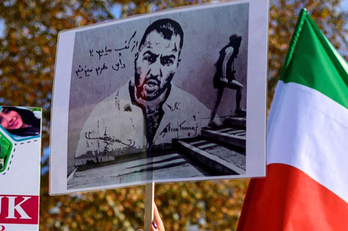 iranin korkein oikeus pyörsi rap-muusikon kohua herättäneen kuolemantuomion