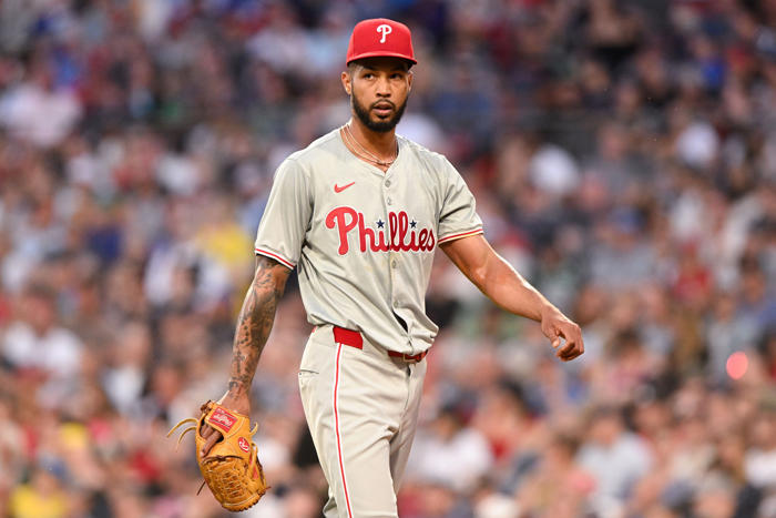 phillies getting extension done early with left-hander in aggressive move