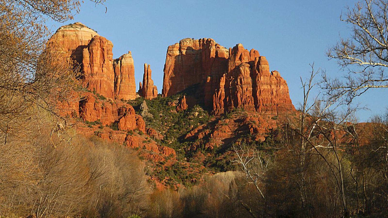 <p>Even though Sedona’s weather and golf courses provide an amazing weekend escape, such activities are now harder to enjoy in the region. Long a favorite pastime in the region, shopping has turned heavily tourist-focused, and you may have to avoid the hordes of timeshare salespeople trying to get you to buy one.</p>