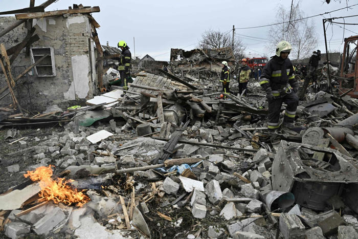 ukraine: tote und verletzte bei angriff auf charkiw