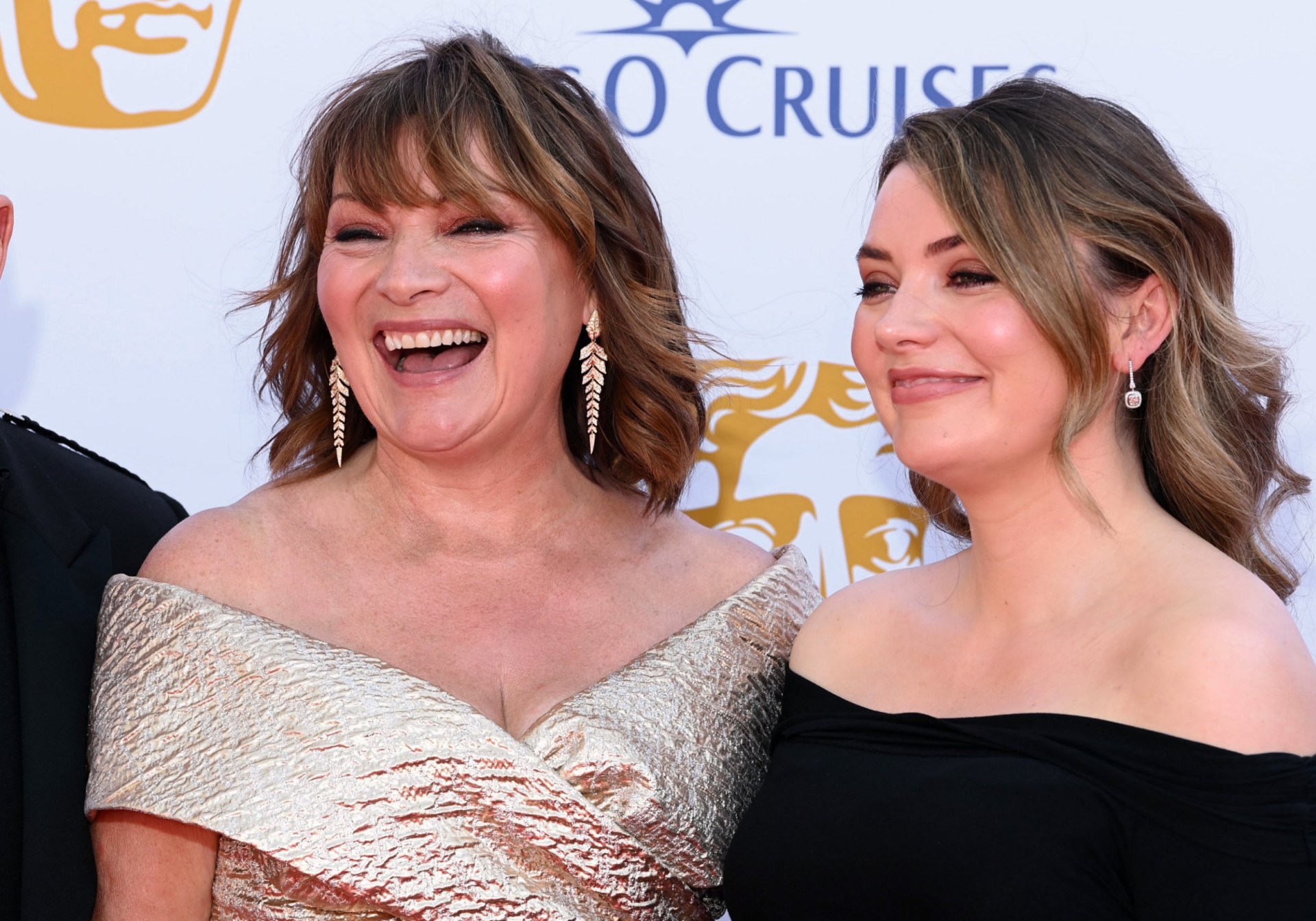 Lorraine Kelly 'so Happy' As Pregnant Daughter Rosie, 29, Announces ...