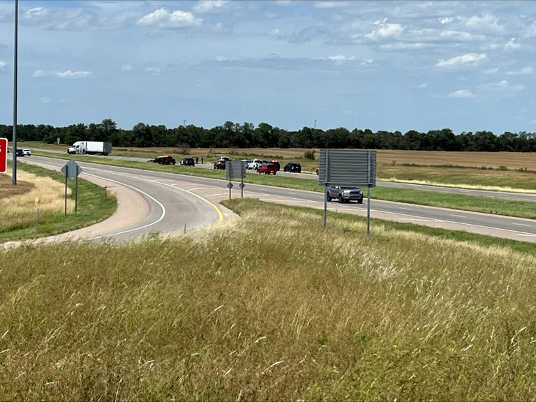 Woman killed in crash on I-135 south of Newton