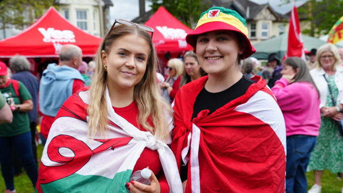 thousands join march for an independent wales
