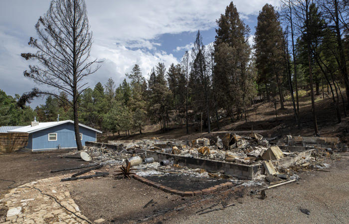 rains, cooler weather help firefighters gain ground on large wildfires in southern new mexico