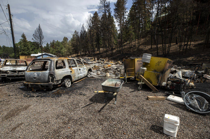 rains, cooler weather help firefighters gain ground on large wildfires in southern new mexico