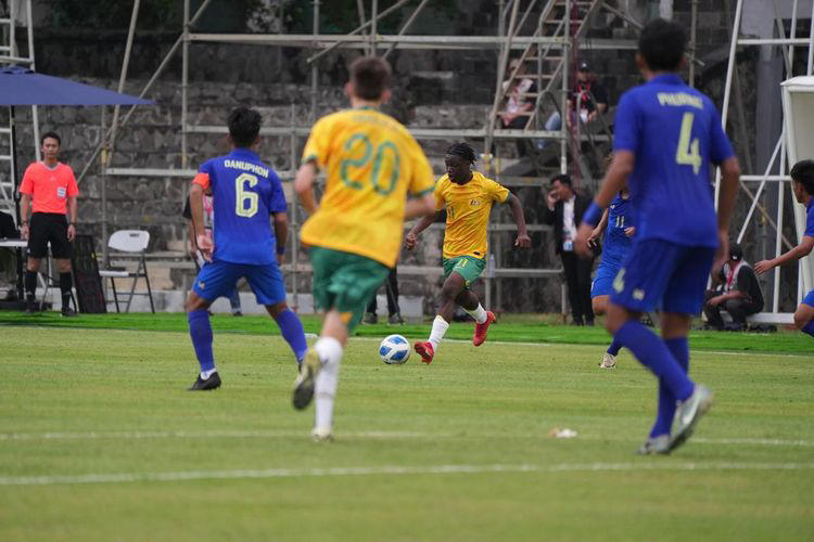 hasil asean cup u-16 2024 - diwarnai kegagalan penalti dan 1 pemain diusir wasit, thailand vs australia sama kuat