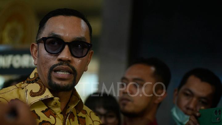 Kata Ahmad Sahroni Soal Penggantinya Jadi Ketua Timses Ridwan Kamil-Suswono