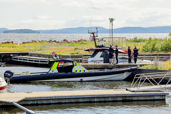 alvorlig kollisjon mellom to båter i oslofjorden – én båt har gått ned