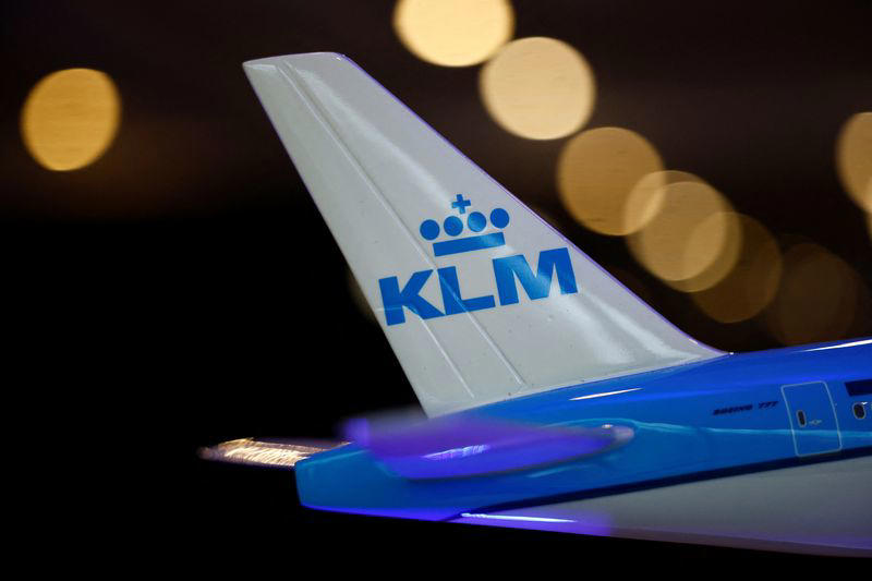 technical problem forces boeing 777 operated by klm to return to amsterdam